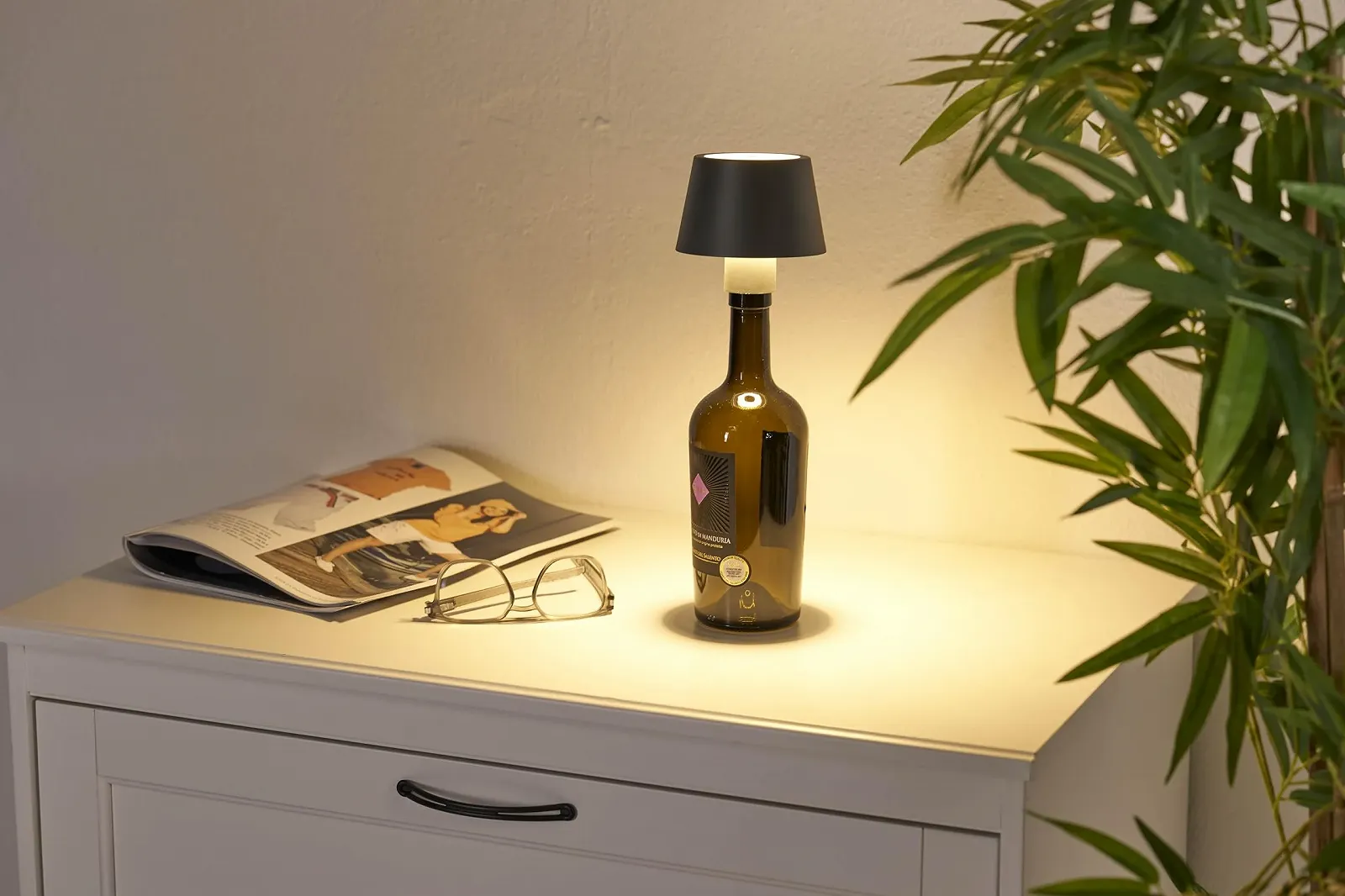 Акумуляторна настільна лампа для пляшок Northpoint LED Touch Sensor 3000 mAh 200 lm 3000 K Димована Сіра, фото №1