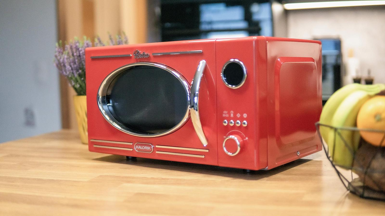 Микроволновая печь Kalorik Retro MW 2600 DGR 20 л 1150 Вт с грилем и цифровым управлением Red, фото №7 Микроволновая печь Kalorik Retro MW 2600 DGR 20 л 1150 Вт с грилем и цифровым управлением Red, фото №7