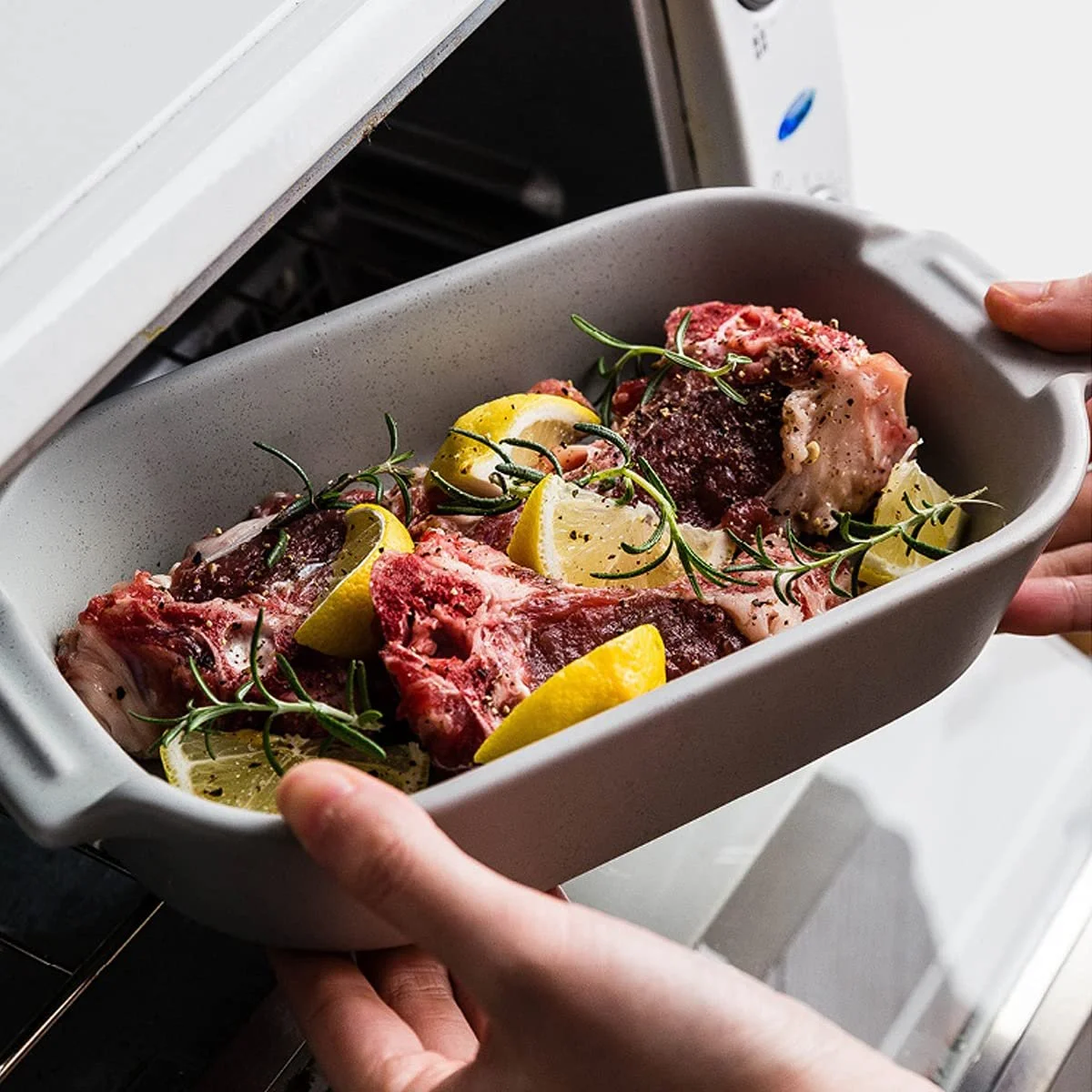 Набор форм для запекания прямоугольные керамические глубокие с двойными ручками 2 шт., фото №3 Набор форм для запекания прямоугольные керамические глубокие с двойными ручками 2 шт., фото №3