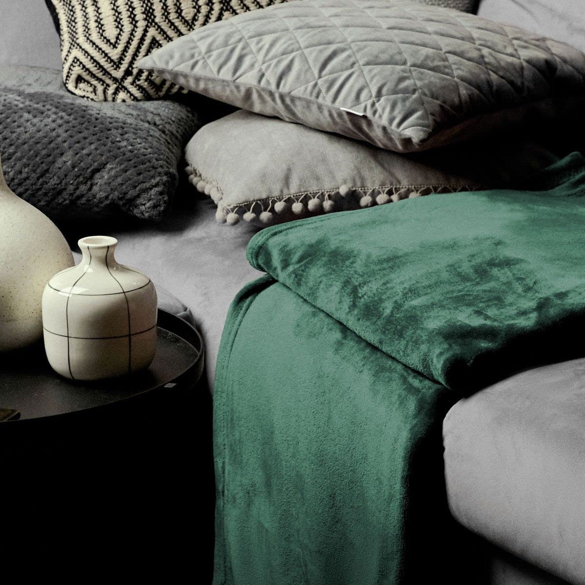 Одеяло HOMLA Флисовое Красное Мягкое и Теплое - для дивана кровати 150 x 200 см Зеленое, фото №2 Одеяло HOMLA Флисовое Красное Мягкое и Теплое - для дивана кровати 150 x 200 см Зеленое, фото №2