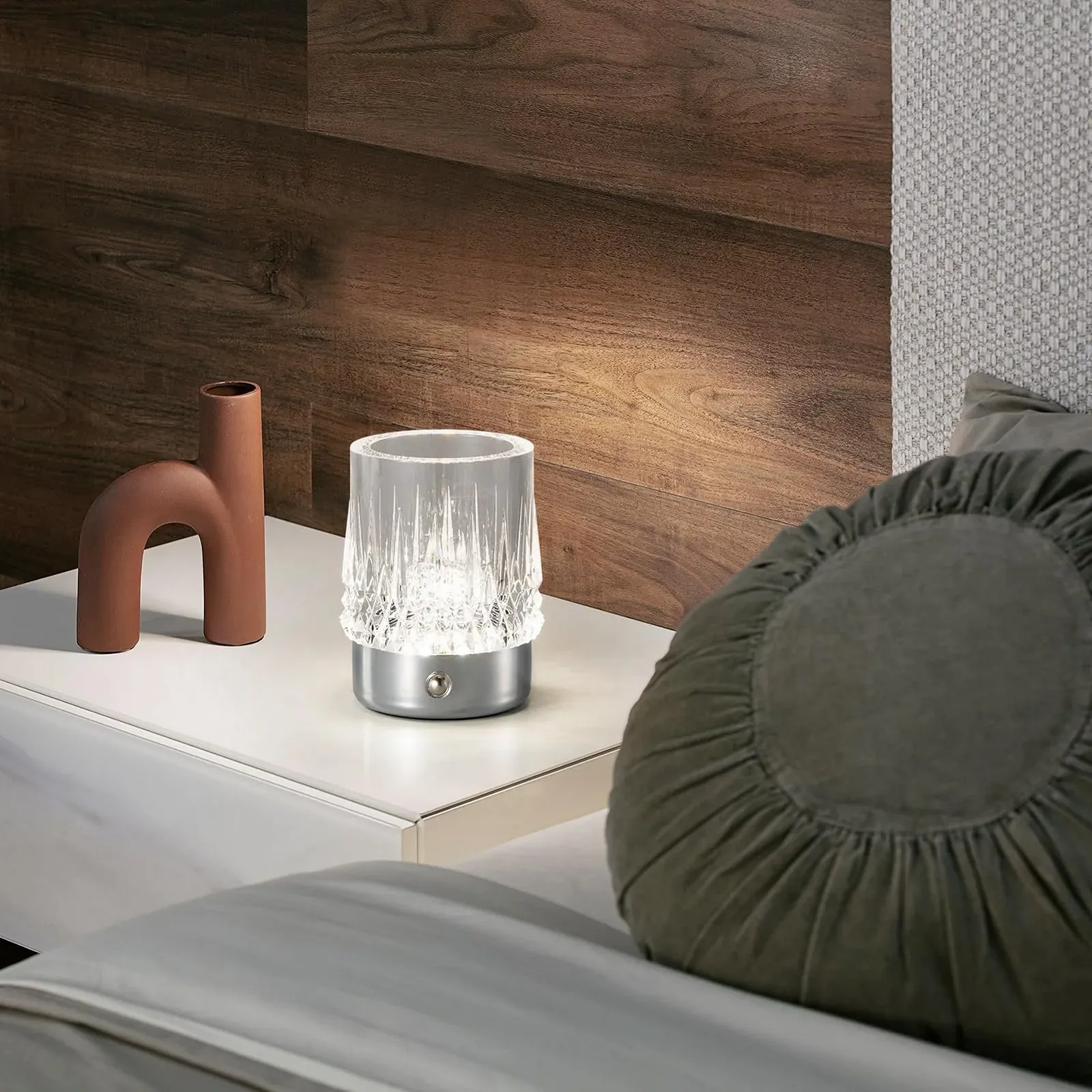 Настільна лампа HARPER LIVING LED акумуляторна сенсорна USB-C Золотистий, фото №5