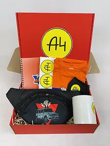 А4 Влад Папір Подарунковий бокс набір з футболкою, бананою А4 MaxiBox1 - Фото 1