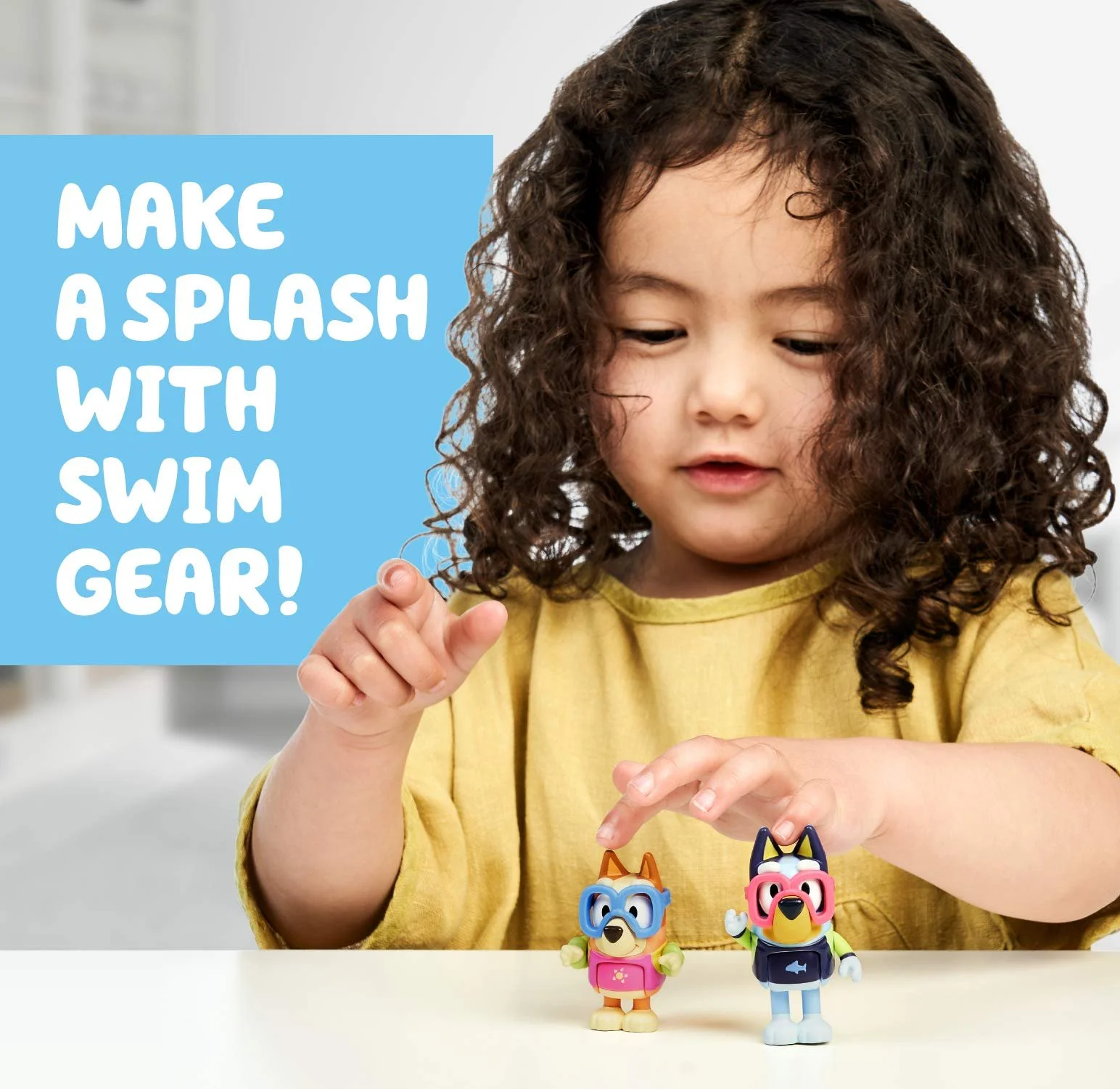 Игровой набор Bluey Pool Time Bluey and Bingo 2 фигурки 6,35 см с аксессуарами, фото №3