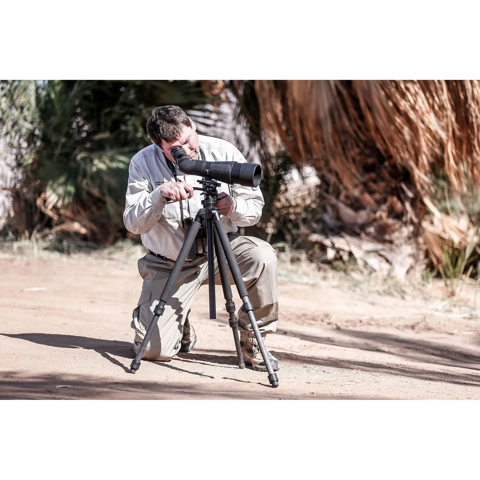 Бінокль Zeiss Conquest Gavia 30-60X85 HD похилий Чорний, фото №6