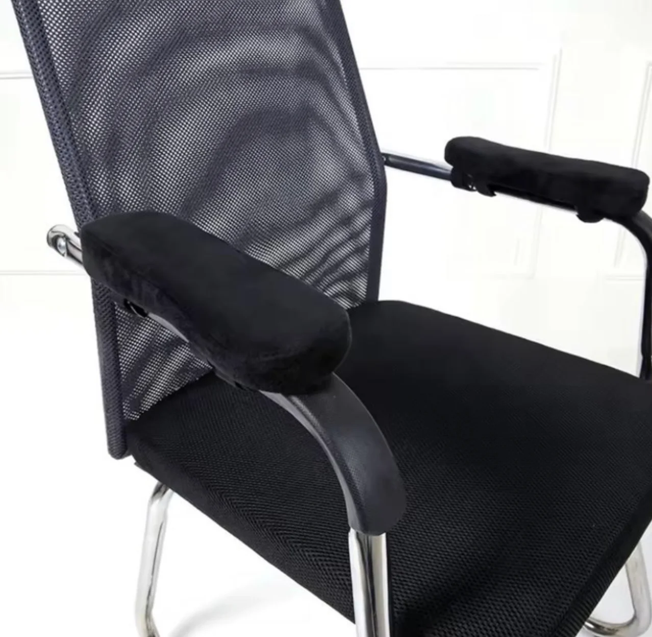 Ергономічна м’яка підставка-підлокітник на липучках 1 шт Чорний, фото №4 Ергономічна м’яка підставка-підлокітник на липучках 1 шт Чорний, фото №4