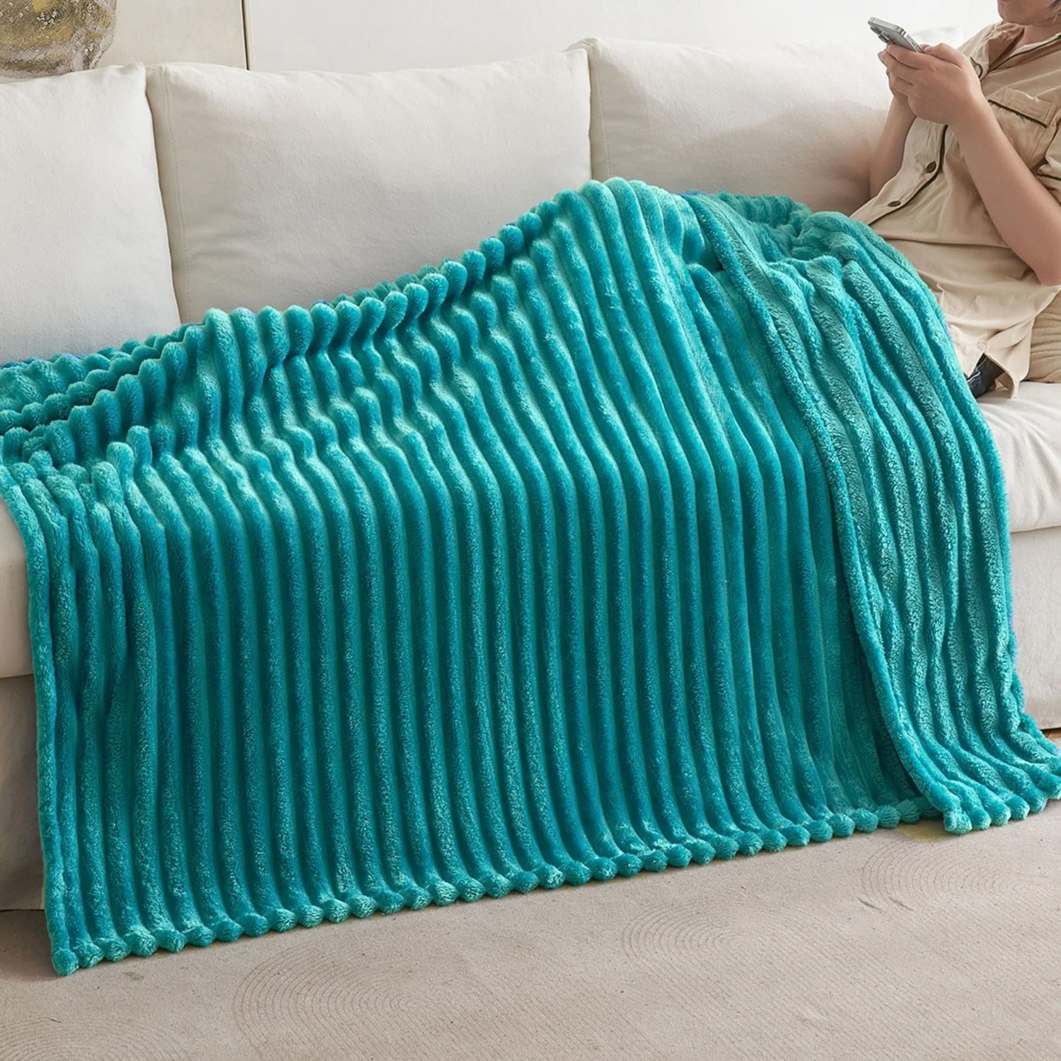 Одеяло MIULEE Пушистое Флисовое Фланелевое Однотонное Одеяло на диван Микрофибра Покрывало на кровать Одеяло для спальни 125 x 150 см Сине-зеленое, фото №6