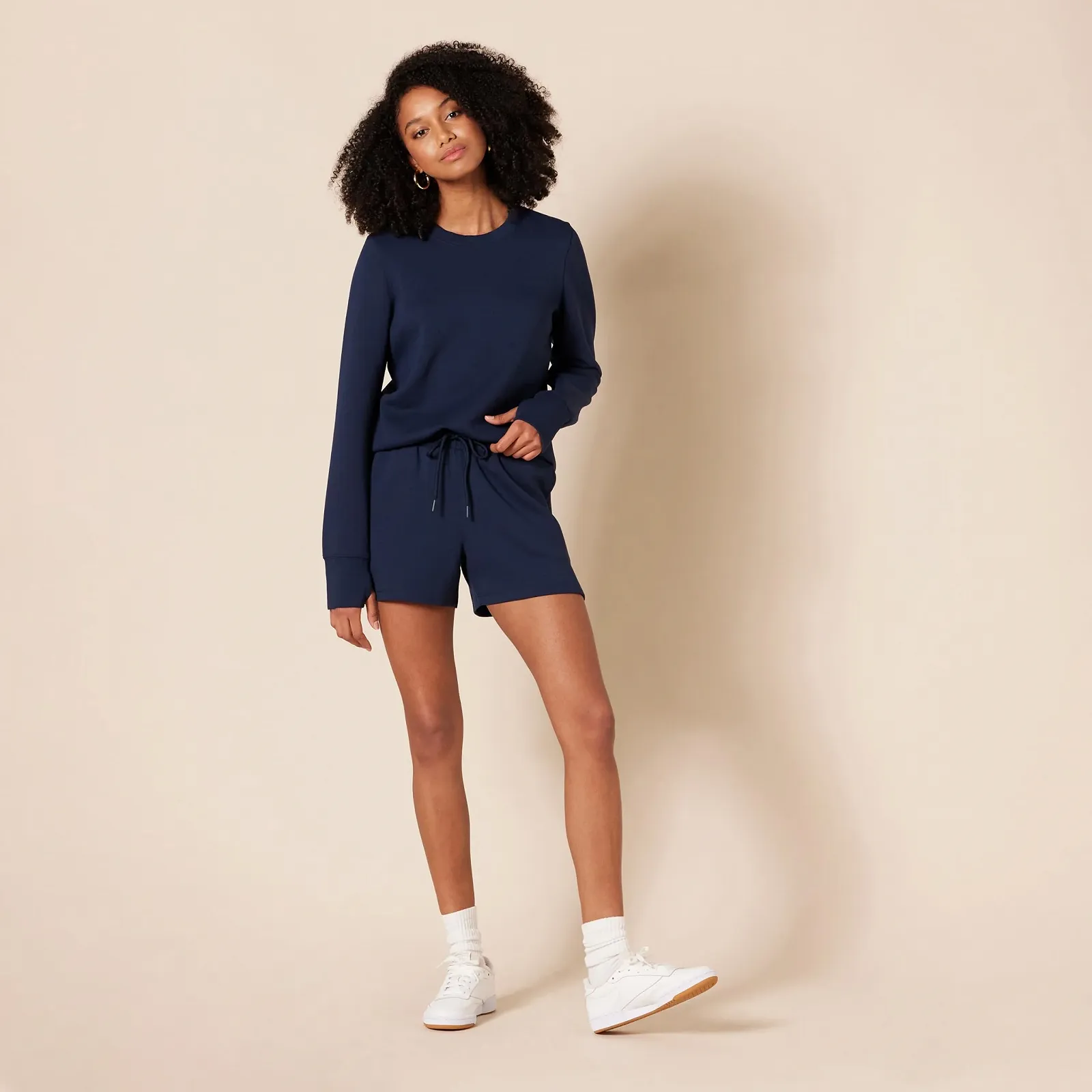 Женский Свитшот Amazon Essentials с Длинными Рукавами, Круглым Вырезом и Стандартной Посадкой, фото №4 Женский Свитшот Amazon Essentials с Длинными Рукавами, Круглым Вырезом и Стандартной Посадкой, фото №4