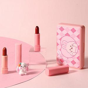 Блеск для губ Kasmole цена на synthetic.ua - Фото 1 Блеск для губ Kasmole synthetic.ua - Фото 1