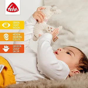 Іграшка-брязкальце Fehn Ведмідь 060164 з кільцем-тримачем і прорізувачем, бежевий колір, 13 см synthetic.ua - Фото 1