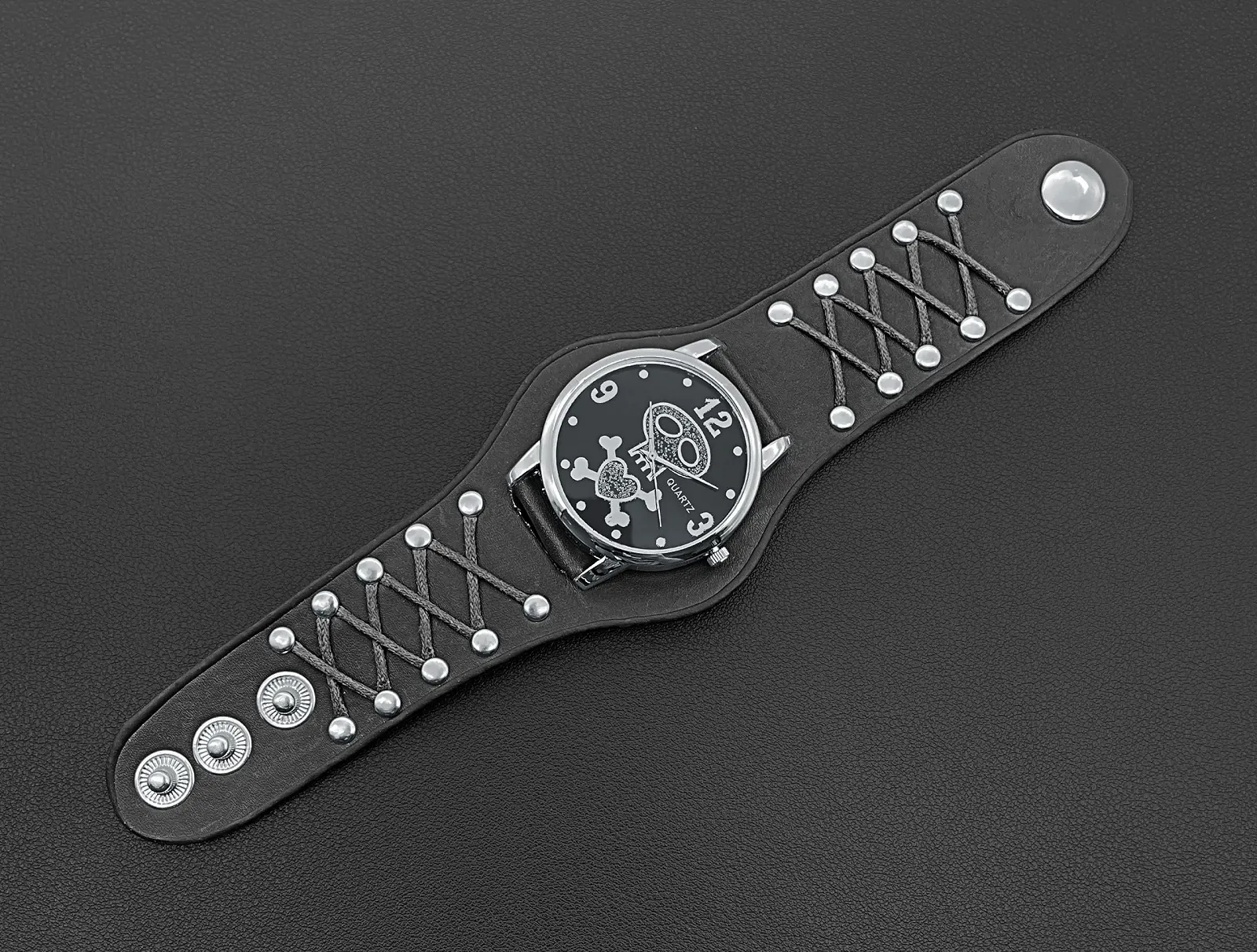 Часы GOGARAMA Nightmare Before Christmas Кварцевые Череп Кожаный Ремешок, фото №5 Часы GOGARAMA Nightmare Before Christmas Кварцевые Череп Кожаный Ремешок, фото №5