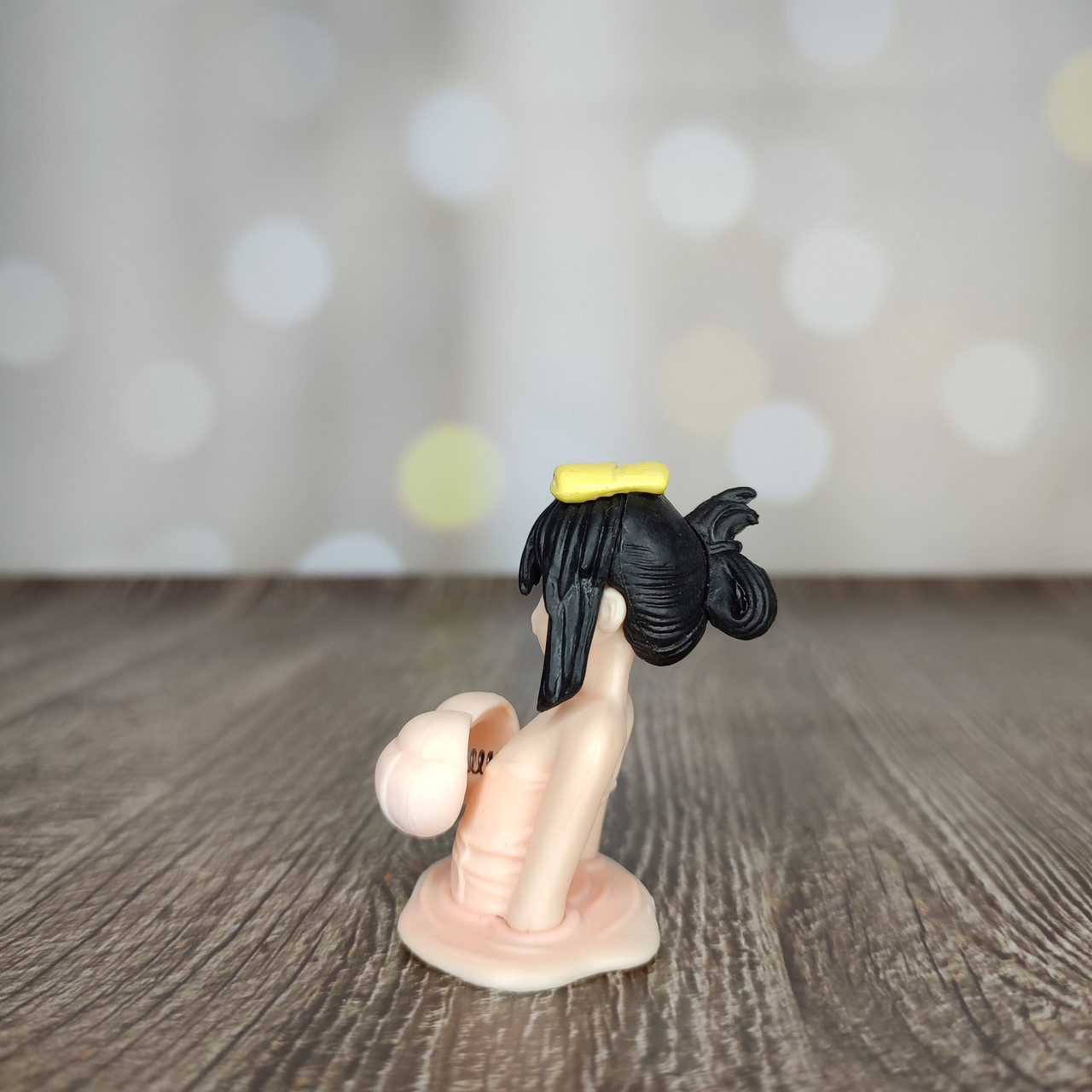 Мини фигурка болванчик в машину статуэтка на пружине Канако, фото №3 Мини фигурка болванчик в машину статуэтка на пружине Канако, фото №3