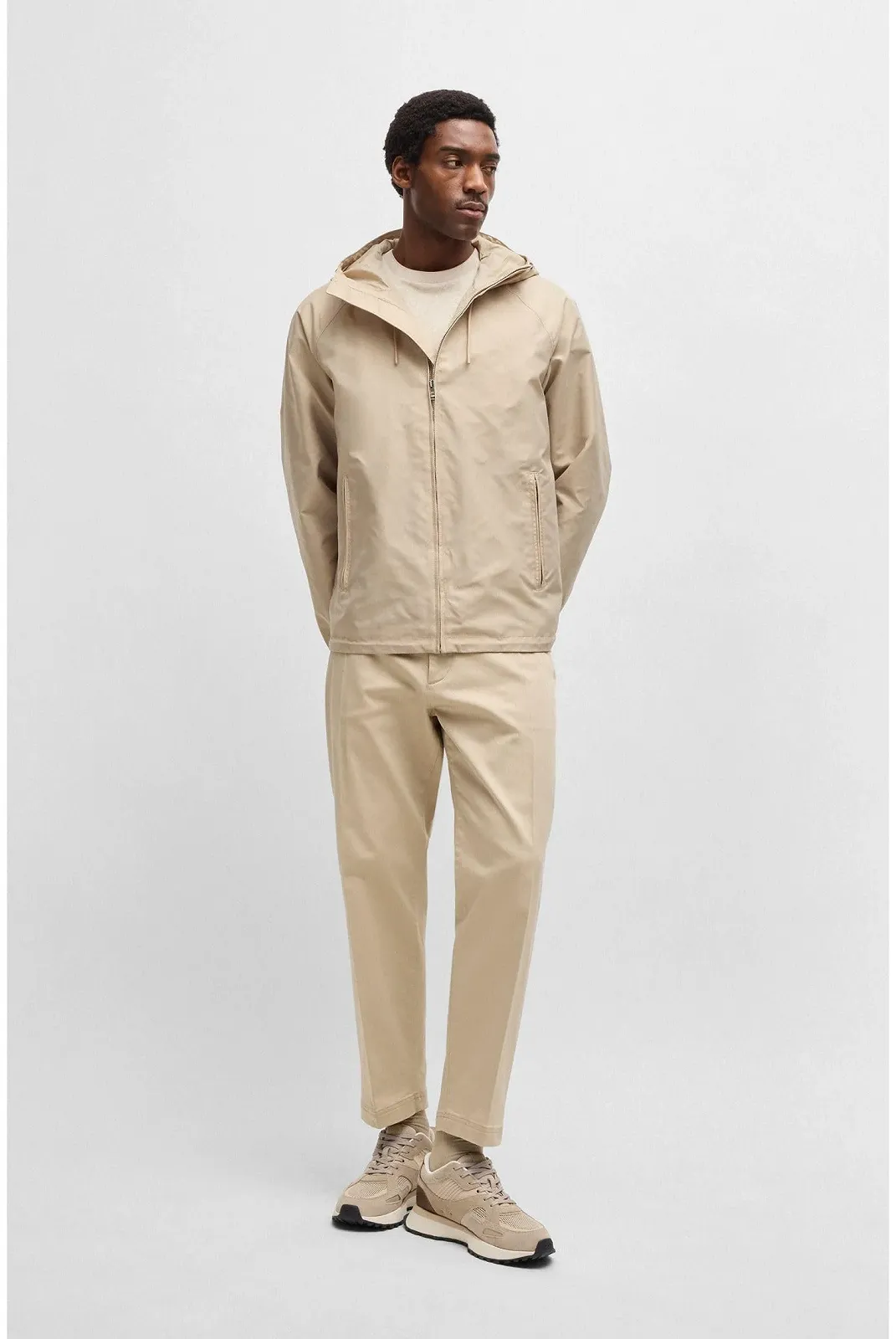 Кросівки BOSS Jonah Runn з в'язаними деталями та полірованою шкіряною обробкою, фото №3 Кросівки BOSS Jonah Runn з в'язаними деталями та полірованою шкіряною обробкою, фото №3