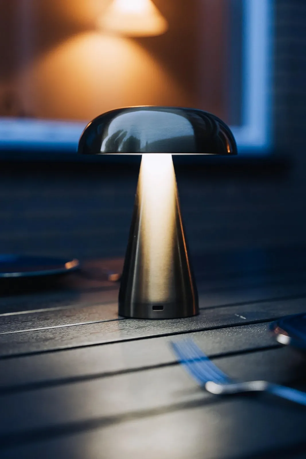 Настільна лампа Luxus Sofia Срібляста H21 x Ø16 LED Акумуляторна з регулюванням яскравості Бездротова, фото №5