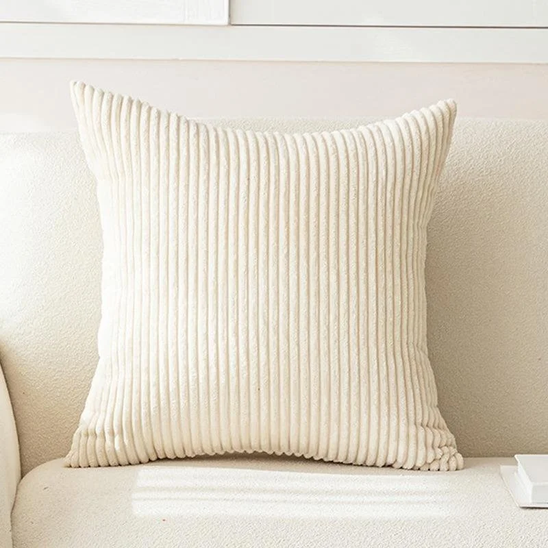 Декоративна плюшева наволочка 45×45 см – біло-молочна, м’яка, стильна, фото №2