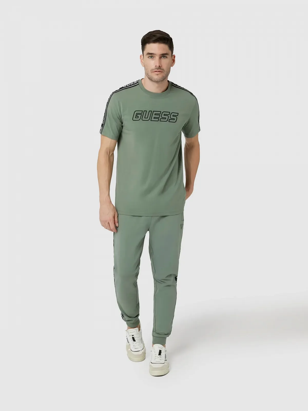 Чоловіча футболка GUESS Activewear / Зелена / Розмір M, фото №3