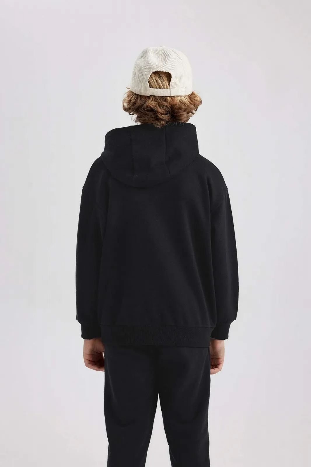 Толстовка з капюшоном DeFacto для хлопчиків, фото №2 Толстовка з капюшоном DeFacto для хлопчиків, фото №2