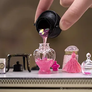 Строительный набор MGA's Miniverse 594512-EUC Make It Mini Potions Harry Potter, многоцветный цена на synthetic.ua - Фото 1 Строительный набор MGA's Miniverse 594512-EUC Make It Mini Potions Harry Potter, многоцветный synthetic.ua - Фото 1