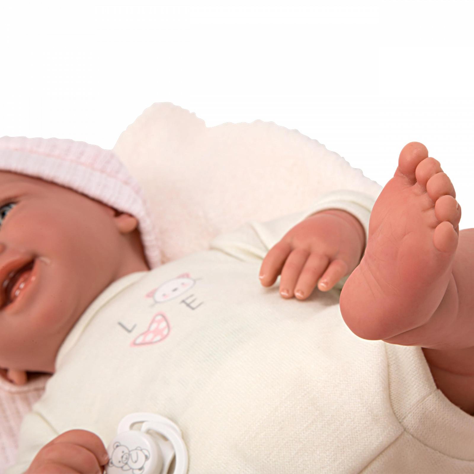 Лялька ARIAS Reborn Viviane з ковдрою і плюшевою іграшкою, реалістична лялька в білий одяг, пустушка, вінілові кінцівки та м'яке тіло, фото №5