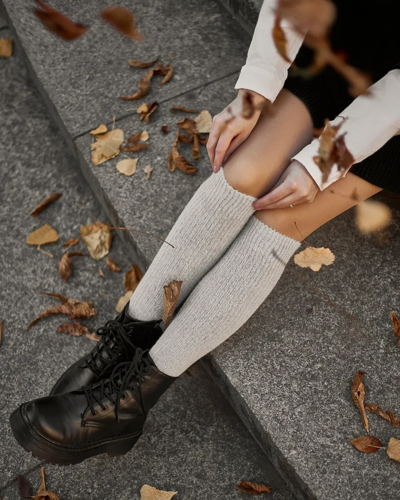 Теплі зимові світло-сірі гольфи нижче коліна з шерсті мериноса для дівчини, фото №1