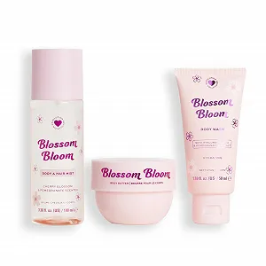 Набір I Heart Revolution Blossom Bloom Bath & Body Gift Set, міні-набір для волосся та тіла All-In-One для літа - Фото 1