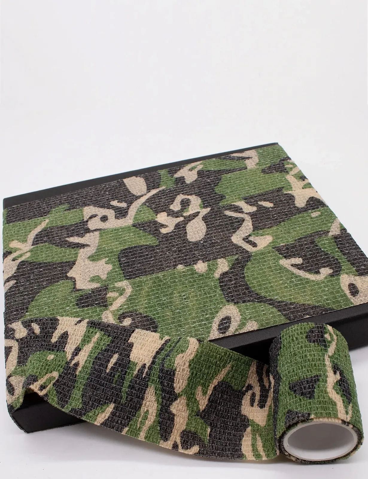 Тканевая лента Outdoor Saxx® Camouflage камуфляжная водонепроницаемая многоразовая 4,5 м x 5 см, фото №4