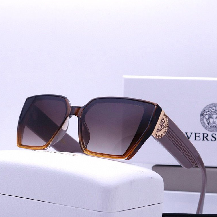 Сонцезахисні окуляри жіночі коричневі Versace з градієнтом, фото №1 Сонцезахисні окуляри жіночі коричневі Versace з градієнтом, фото №1