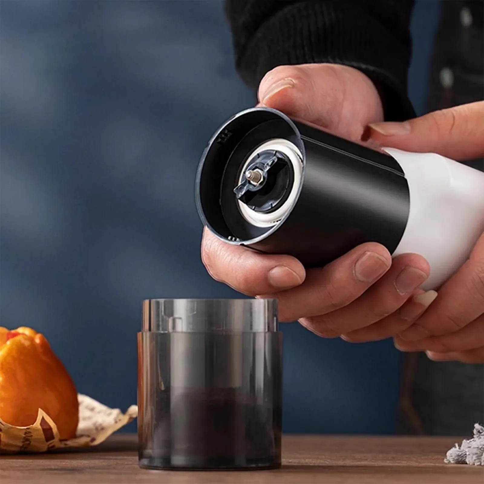 Электрическая жерновая кофемолка с регулируемыми параметрами помола Coffee Ritual с жерновами из нержавеющей стали и контролем размера частиц для домашнего пивоварения, фото №3