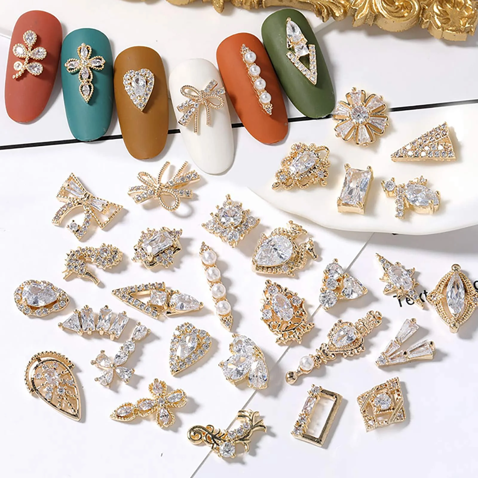 Металлические Детали для Ногтей Jie Du 1 Набор Золотые 3D Украшения для Ногтей из Искусственного Камня на День Святого Валентина, фото №3 Металлические Детали для Ногтей Jie Du 1 Набор Золотые 3D Украшения для Ногтей из Искусственного Камня на День Святого Валентина, фото №3