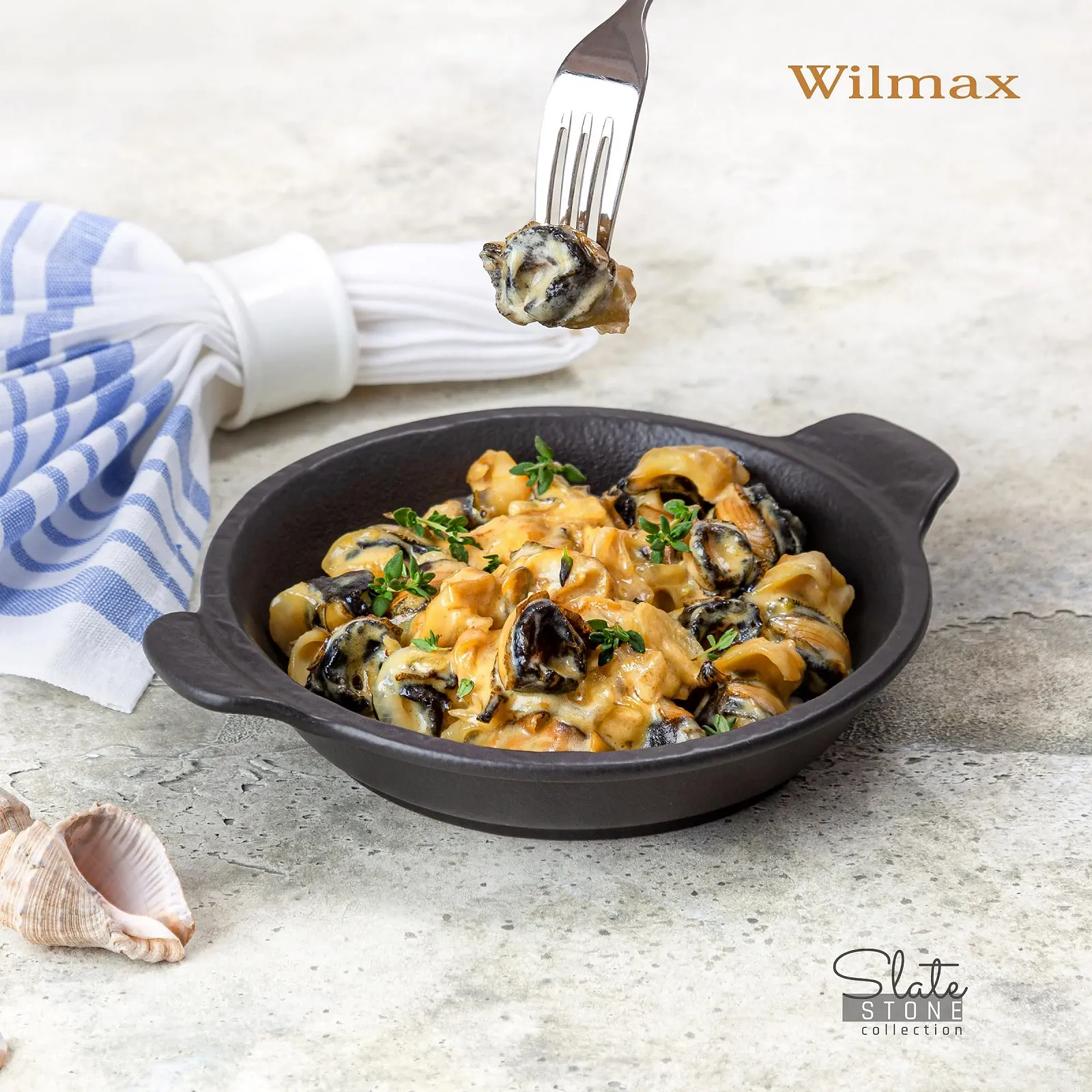 Форма для запекания Wilmax Плоская 800 мл круглая фарфоровая ручной глазуровки Черная, фото №5 Форма для запекания Wilmax Плоская 800 мл круглая фарфоровая ручной глазуровки Черная, фото №5