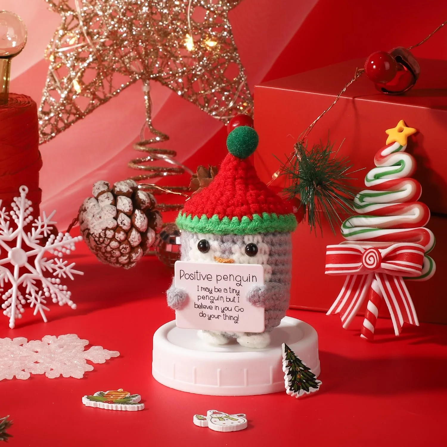 Игрушка TOYMIS Вязаный крючком Позитивный Пингвин в Рождественской Шапке Красный, фото №4
