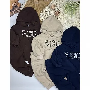 Теплий дитячий костюм з флісу "ABC" від 80 см до 140 см з капюшоном - Фото 1