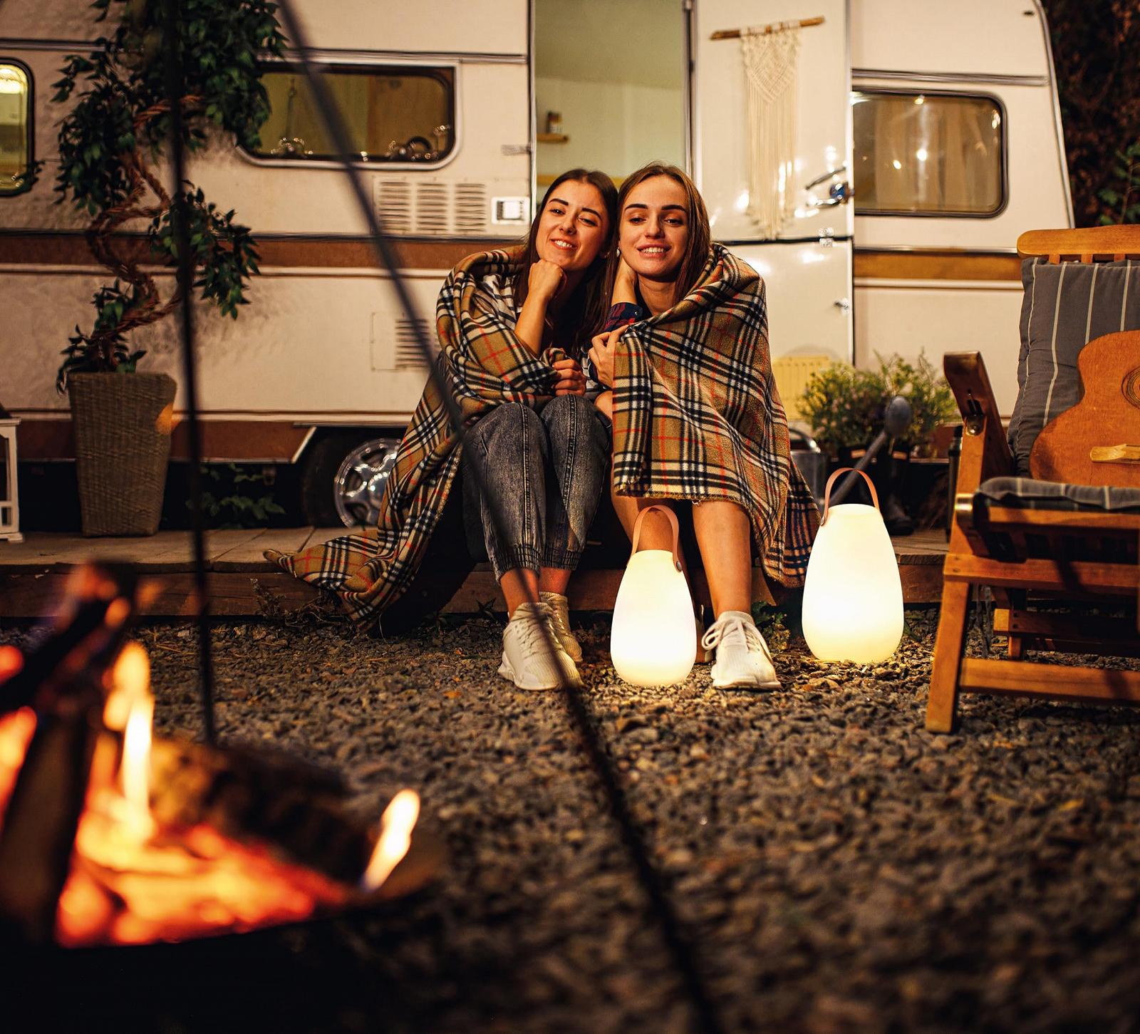 Настільна лампа акумуляторна FHL easy! Ruby пульт дистанційного керування 3 рівні яскравості RGB 7 рівнів до 50 годин 1x LED 0,8 + 0,7 Вт 55 лм 3000 К біла 850142, фото №5