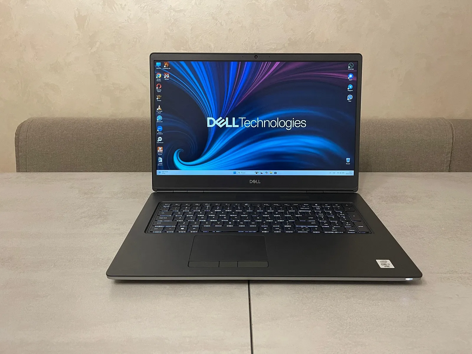 Мобільна робоча станція Dell Precision 7750, 17,3" FHD IPS, i7-10875H, 64GB, 1TB SSD, Nvidia Quadro RTX 4000 8GB, фото №1 Мобільна робоча станція Dell Precision 7750, 17,3" FHD IPS, i7-10875H, 64GB, 1TB SSD, Nvidia Quadro RTX 4000 8GB, фото №1