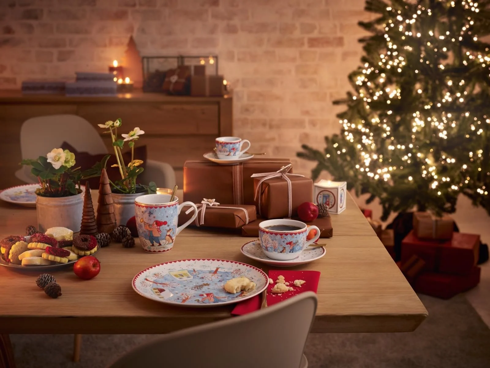 Тарелка Звезда Hutschenreuther Collection 22 Рождественский вечер 34 см, фото №4 Тарелка Звезда Hutschenreuther Collection 22 Рождественский вечер 34 см, фото №4