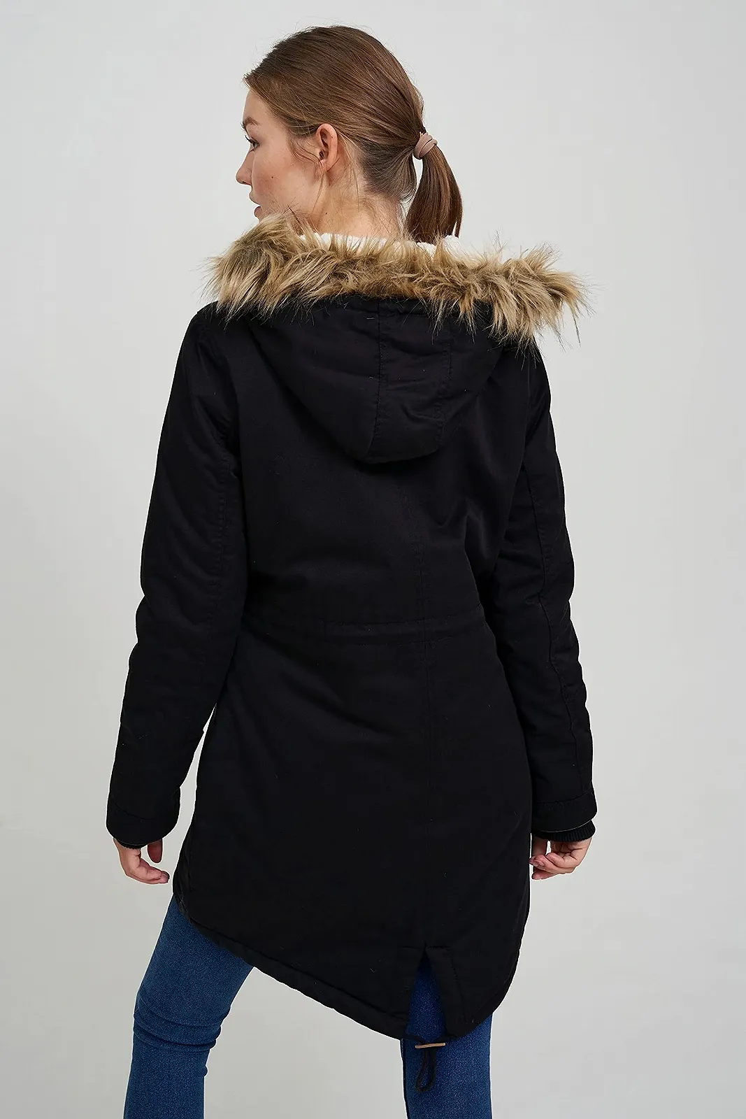 Пальто-парка OXMO OXAnna Жіноча Зимова з хутряним капюшоном та Teddy підкладкою, фото №4 Пальто-парка OXMO OXAnna Жіноча Зимова з хутряним капюшоном та Teddy підкладкою, фото №4