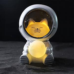 Ночник LUCKKY Astronaut LED (астронавт, звездное небо, Земля, атмосферный, с животными, из смолы) synthetic.ua - Фото 1