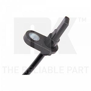 Датчик ABS NK 293364 MERCEDES-BENZ передняя ось synthetic.ua - Фото 1