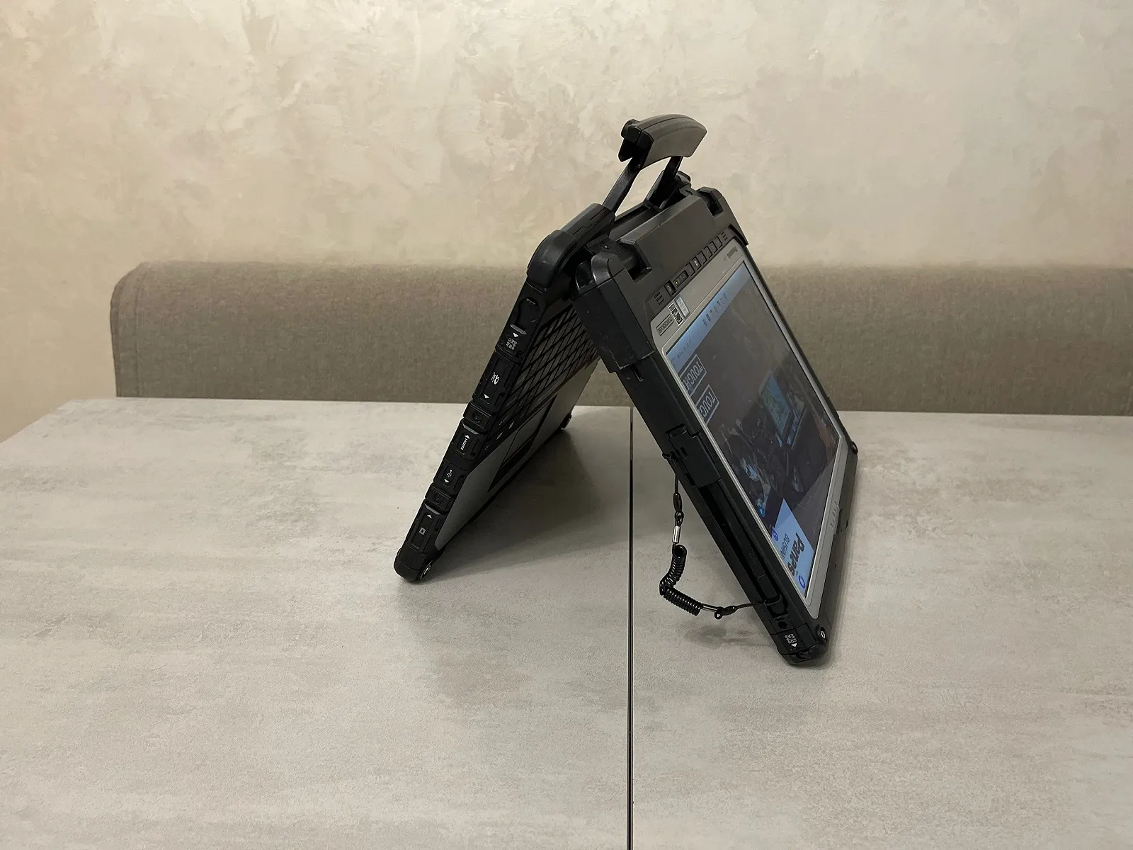 Захищений ноутбук-планшет Panasonic Toughbook CF-33, 12", i5-7300U, 8GB, 128GB, 4G LTE, фото №8