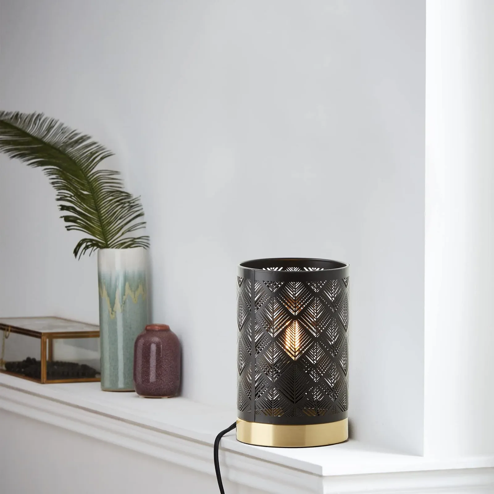 Настільна лампа INSPIRE 1 x E14 макс. 40 Ват, висота 19 см, металева, чорна, фото №1