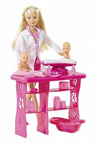Купить Кукла Simba Steffi Love Baby Doctor Педиатр с 2 куклами, столик для лечения, аксессуары, одетая кукла, 29 см - Фото 1 Кукла Simba Steffi Love Baby Doctor Педиатр с 2 куклами, столик для лечения, аксессуары, одетая кукла, 29 см - Фото 1