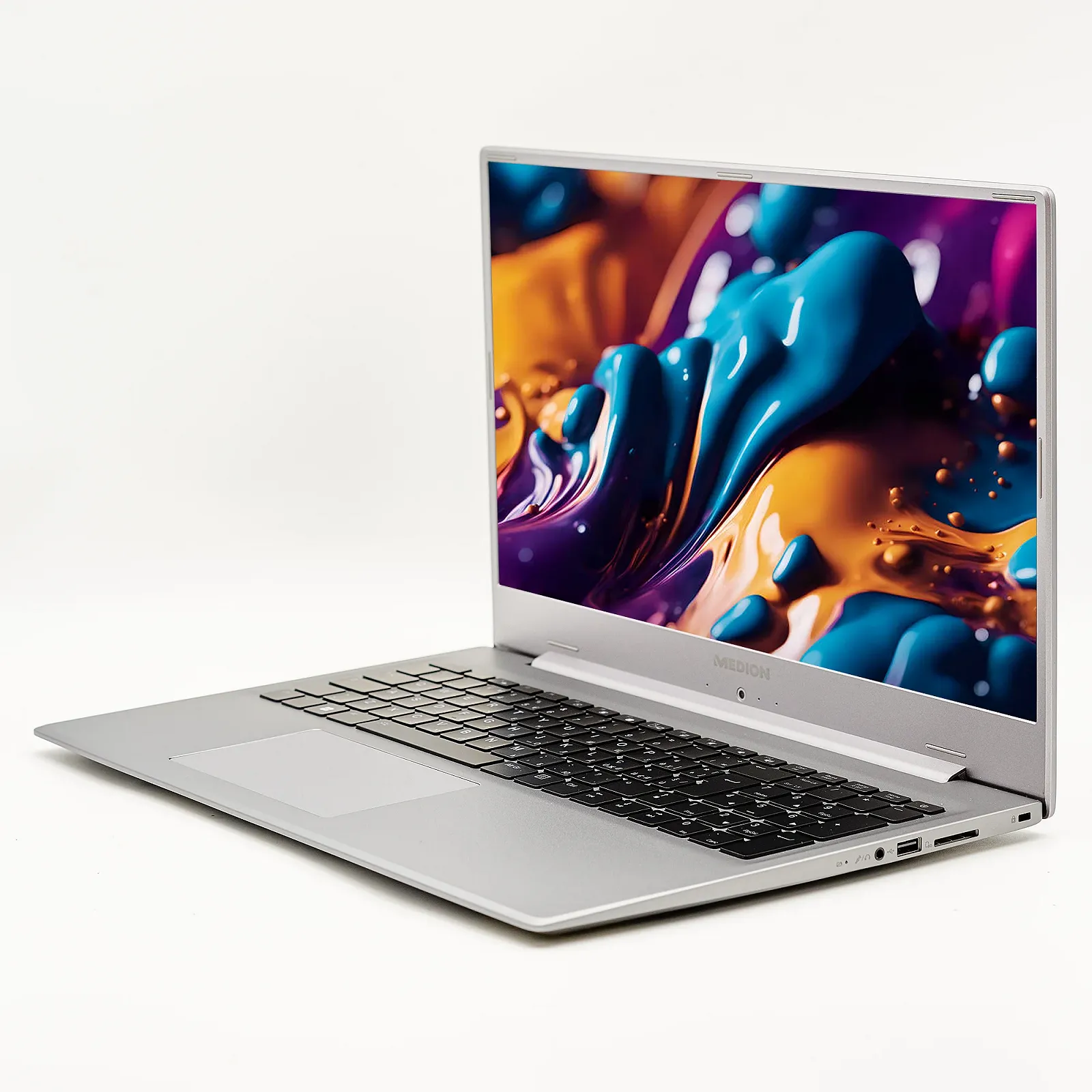 Ноутбук 17,3" Medion (Lenovo Group) Akoya P17609 | Intel Core i5-1135G7 | IPS (1920x1080) FullHD | RAM 16 ГБ | SSD 256 ГБ | HDD 2 ТБ | Nvidia GeForce | Метал | підсвітка | Win11 (4908), фото №4 Ноутбук 17,3" Medion (Lenovo Group) Akoya P17609 | Intel Core i5-1135G7 | IPS (1920x1080) FullHD | RAM 16 ГБ | SSD 256 ГБ | HDD 2 ТБ | Nvidia GeForce | Метал | підсвітка | Win11 (4908), фото №4