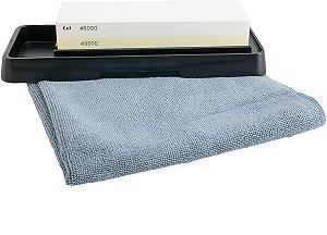 Купити Точильний камінь для ножів Kai AP-0316 3000/6000 Grit з серветкою 40 x 40 см - Фото 1 Точильний камінь для ножів Kai AP-0316 3000/6000 Grit з серветкою 40 x 40 см - Фото 1