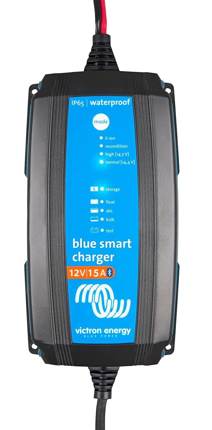 Зарядний пристрій Victron Energy Blue Smart IP65 12V/15A з Bluetooth, фото №1 Зарядний пристрій Victron Energy Blue Smart IP65 12V/15A з Bluetooth, фото №1