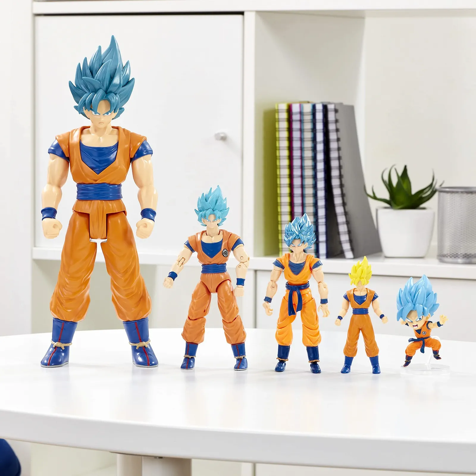 Фигурка Bandai Dragon Ball Super Giant Figure Limit Breaker Super Saiyan Goku Blue 30 см 36731, фото №5