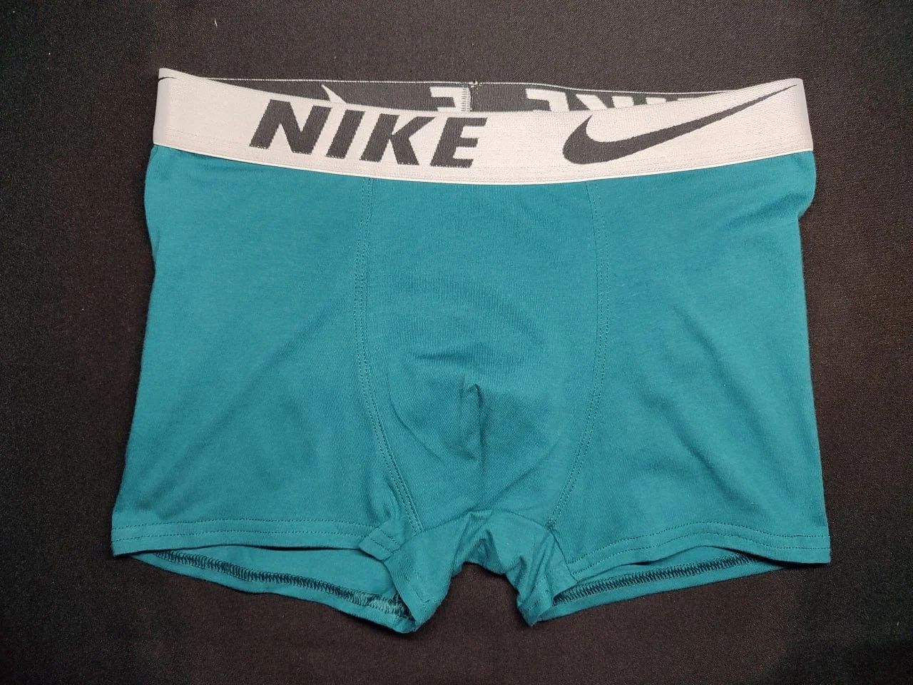 Чоловічі зелені труси боксери Nike, фото №1 Чоловічі зелені труси боксери Nike, фото №1