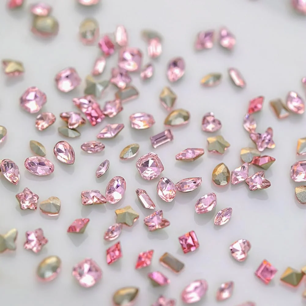 Стразы для ногтей Цирконий Розовый Разные формы 2 мм, фото №3 Стразы для ногтей Цирконий Розовый Разные формы 2 мм, фото №3