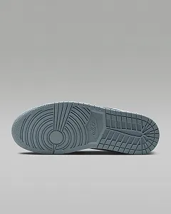 Кросівки Nike Air Jordan 1 Low FJ3459-160 Rosso для чоловіків synthetic.ua - Фото 1