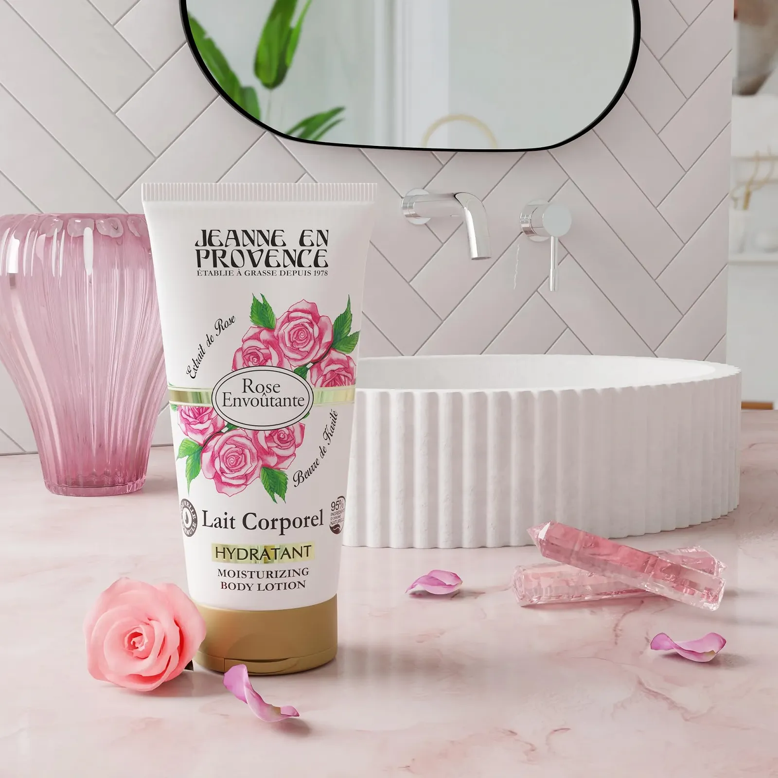 Молочко для тіла JEANNE EN PROVENCE Інтенсивно зволожуюче та ароматизоване для сухої шкіри, фото №2