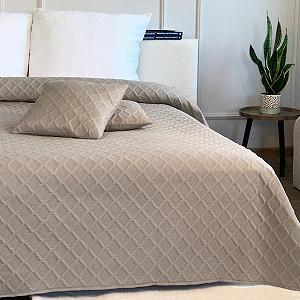 Покрывало Euromat стеганое двухстороннее с 2 наволочками 40 x 40 см (Бежевый Taupe- Parla 3D, 220 x 240 см) - Фото 1