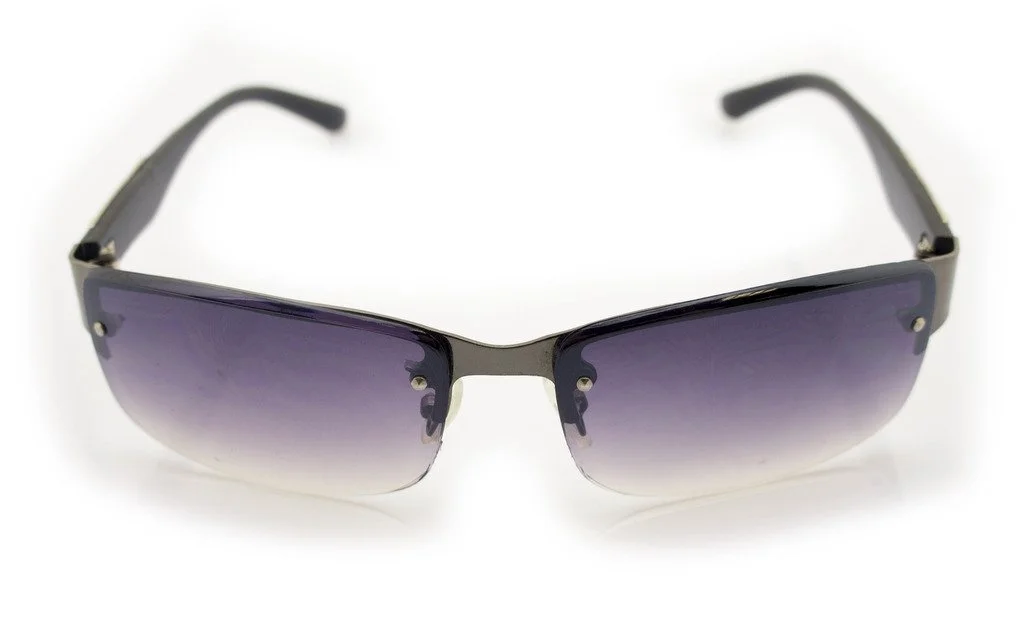 Стильні унісекс сонцезахисні окуляри HAND 1056 зі срібним мотивом черепа та кістки на дужках ширина між дужками 134 мм, фото №2 Стильні унісекс сонцезахисні окуляри HAND 1056 зі срібним мотивом черепа та кістки на дужках ширина між дужками 134 мм, фото №2